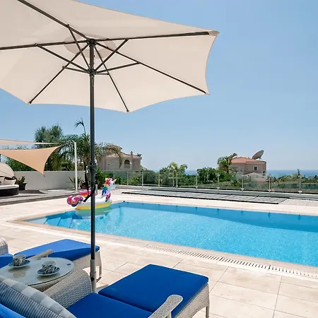 Verdi: Luxury With Private Pool Сasa de vacaciones *