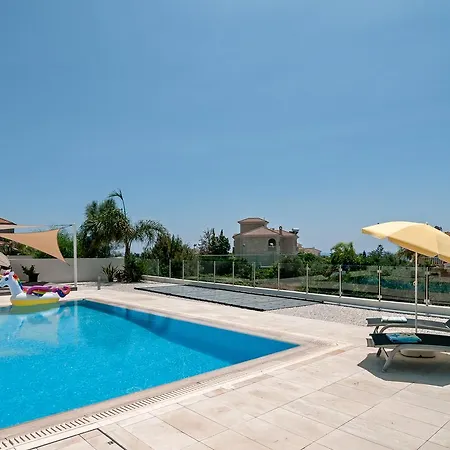 Verdi: Luxury With Private Pool