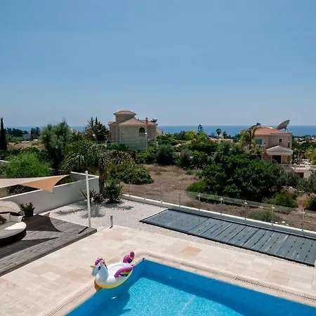 Verdi: Luxury With Private Pool Holiday home